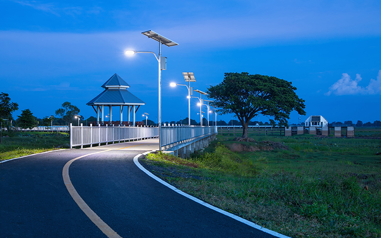 solar street lights